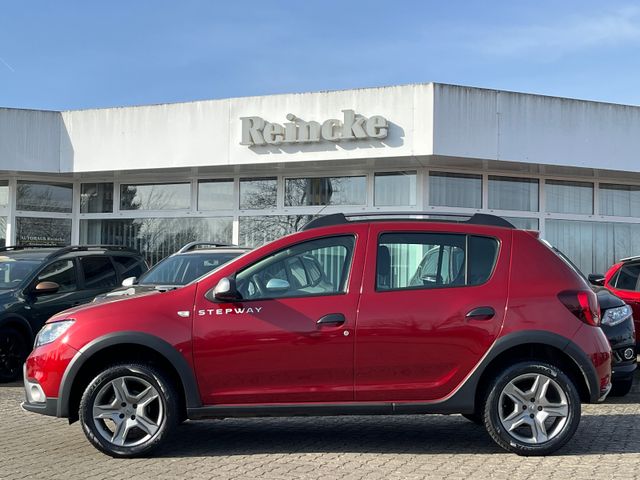 Dacia Sandero TCe90 Stepway KlimNavKamTempPDCMet