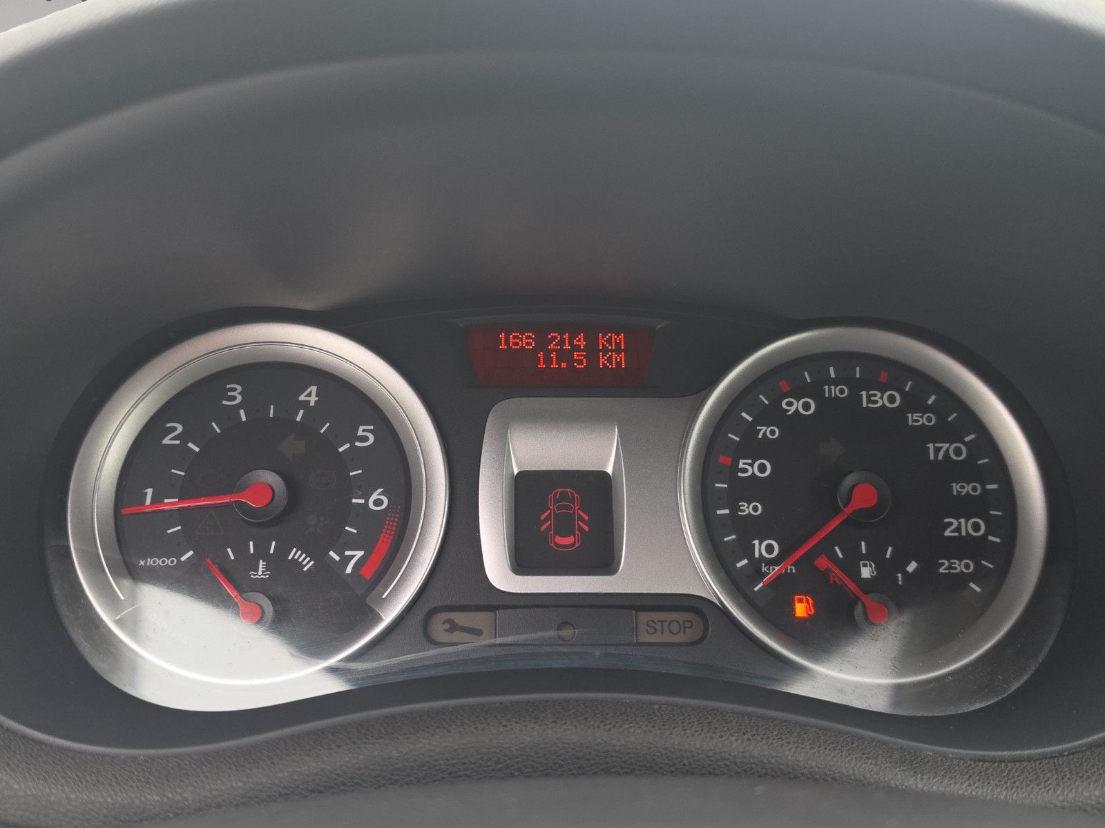 Fahrzeugabbildung Renault Clio Grandtour Edition Dynamique Tüv Service Neu