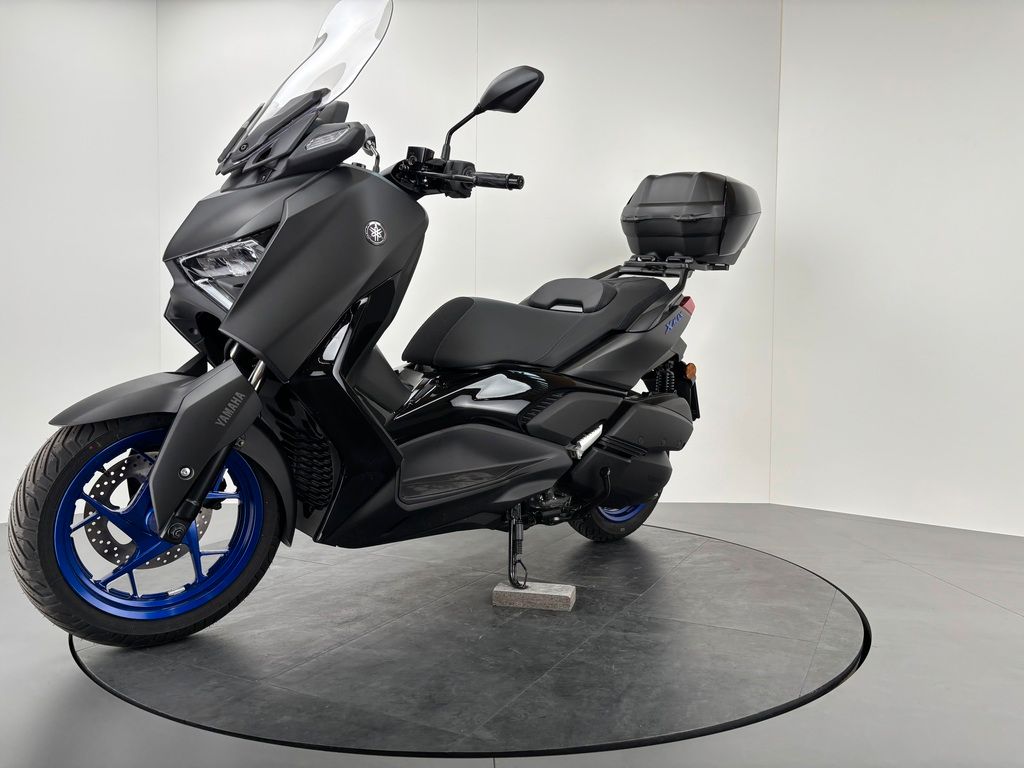 Fahrzeugabbildung Yamaha X MAX 300 *MJ 2025 MIT TOPCASE*