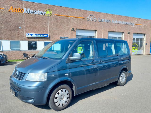 Volkswagen T5 Caravelle Rollilift