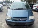 Volkswagen Sharan 2.0 Family Service Gepflegt*AHK*Tempomat* - gebrauchte VW Sharan aus dem Jahr 2001