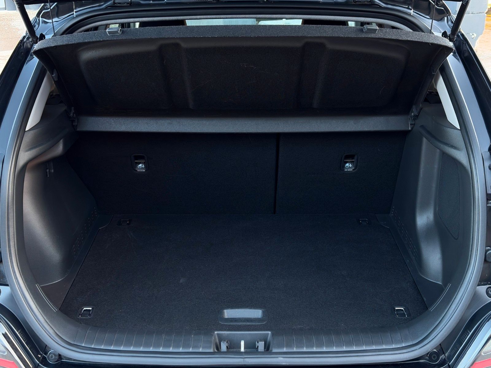 Fahrzeugabbildung Hyundai Kona Elektro TREND 2WD ACC CAM CarPlay LHZ SHZ