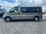 Renault Trafic Combi Passenger Black Edition - : Van, Passenger