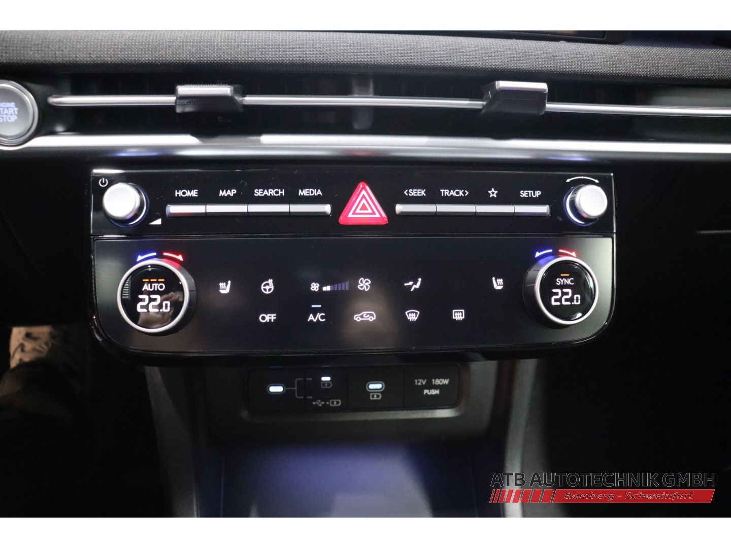 Fahrzeugabbildung Hyundai Tucson Trend MY25 1.6 T-GDI (160 PS) 48V 7-DCT 2