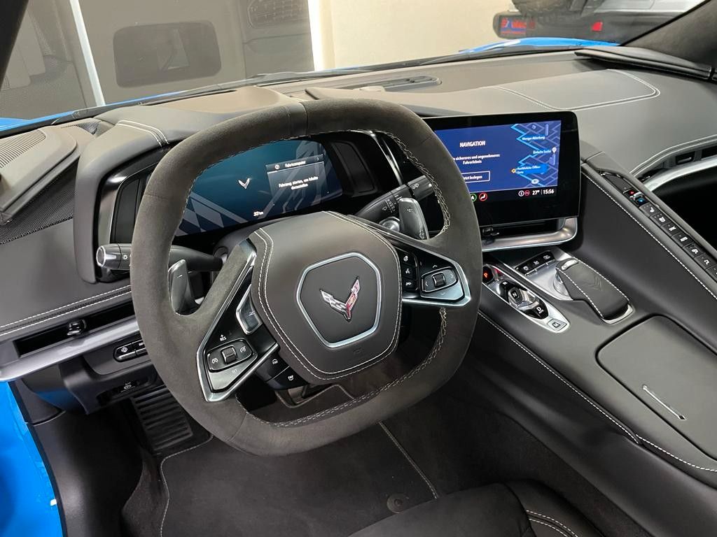 Fahrzeugabbildung Corvette C8 COUPE-TARGA-3LT-Z51-LIFT-VORFÜHRWAGEN