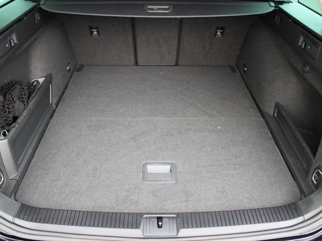 Passat Variant 1,4 GTE Kamera*Navi*Matrix-LED*
