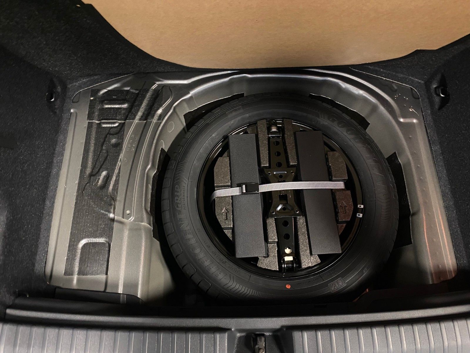 Fahrzeugabbildung SKODA Kamiq 1.5 TSI DSG Monte Carlo+MATRIX+PANORAMA+BC