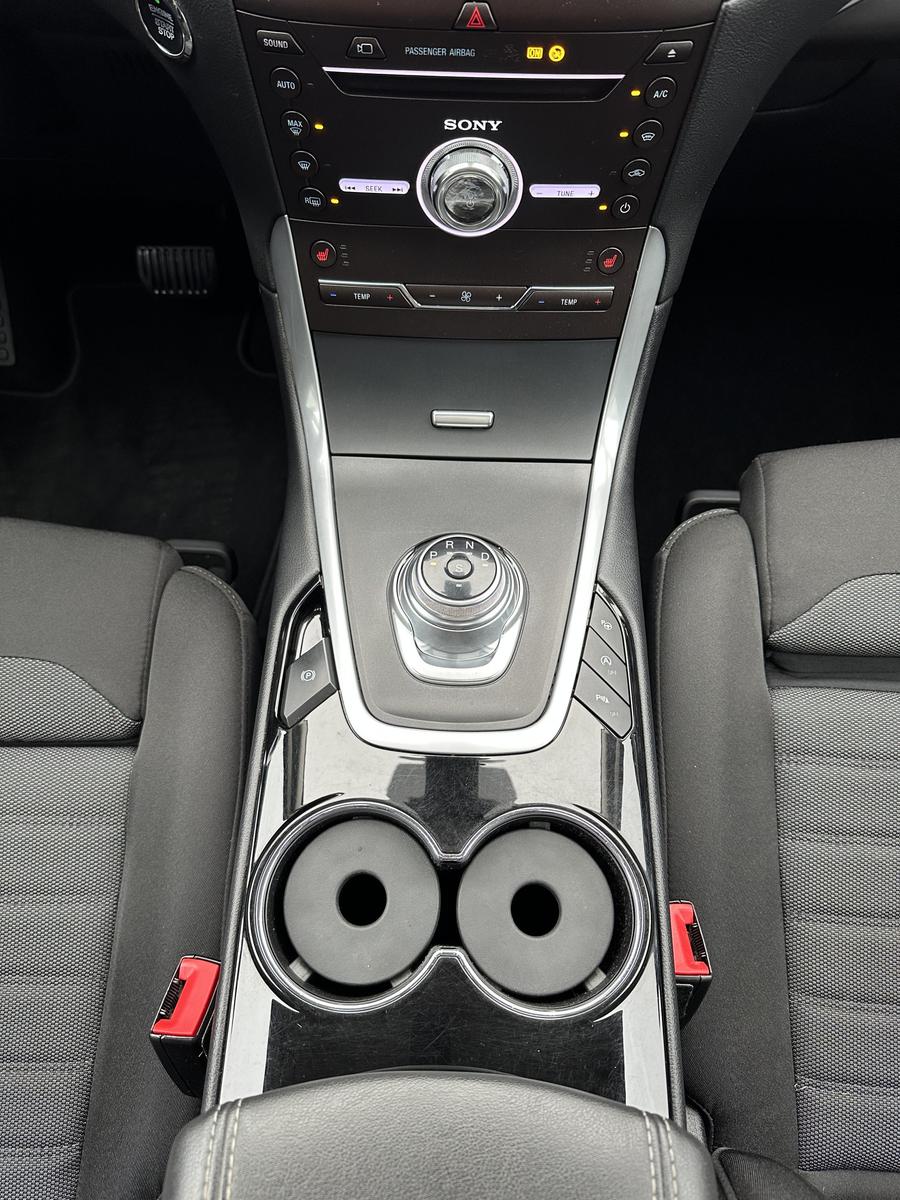 Ford Galaxy 2.0 EB Aut. Titanium NAV+LED+PANORAMA+AHK