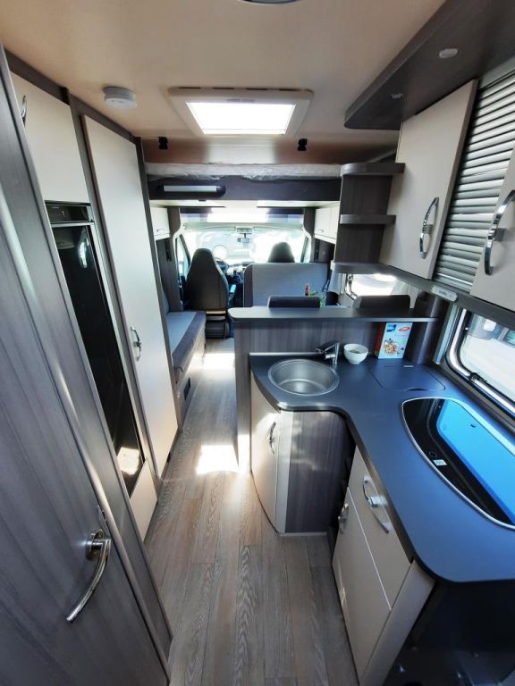 Fahrzeug Übersicht 5 Fahrzeugabbildung Hobby Optima ONTOUR T65 HKM Verfüg./GFK/DuoControl/XPS