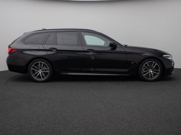 Fahrzeugabbildung BMW 520d xD M Sport Kamera DAB HiFi 4xKlima ACC Komf