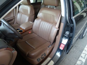 Volkswagen Phaeton - 10