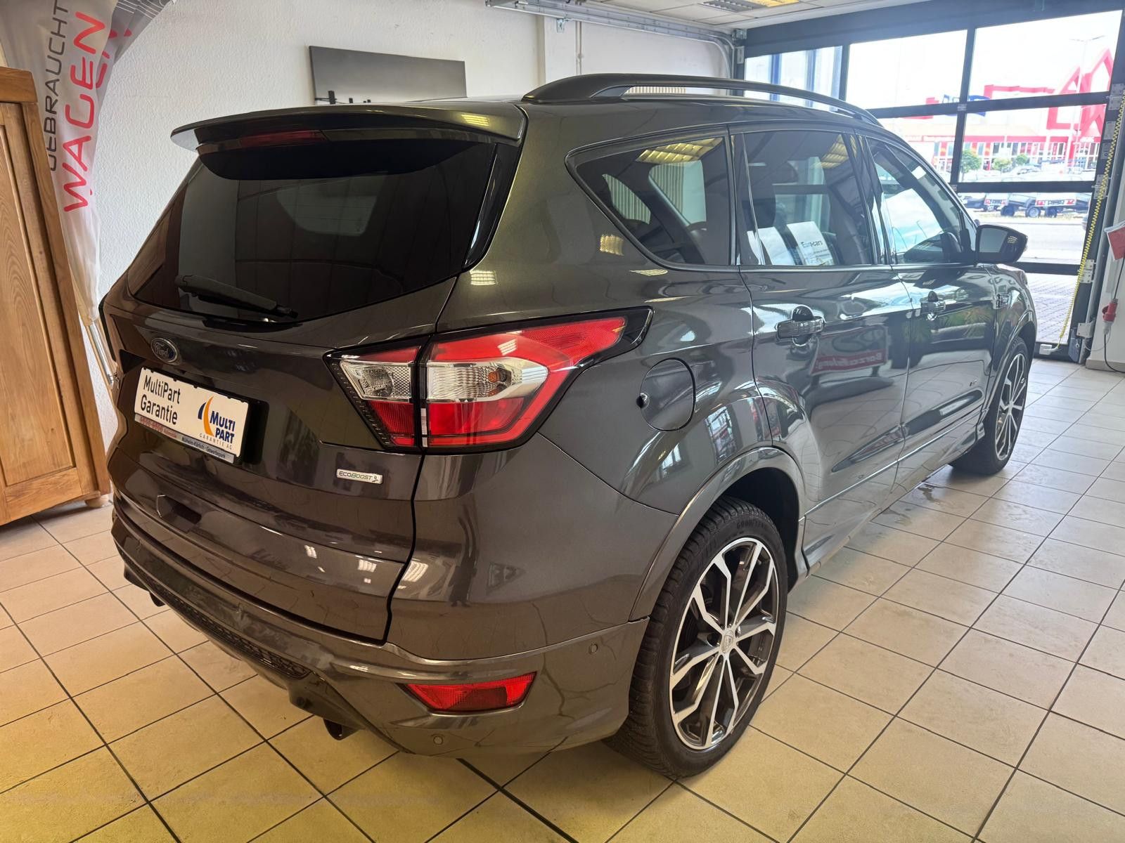 Fahrzeugabbildung Ford Kuga ST-Line /NAVI/KAMERA/AHK/KLIMA/ALLRAD