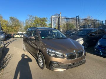 BMW 218 - 6