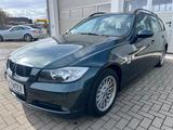BMW 320i - BMW 320 aus 2005: Kombi