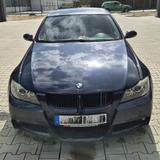 BMW 330i - BMW 330 mit Benzin-Antrieb: Limousine, Schaltgetriebe