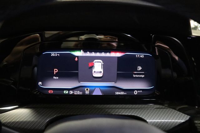 Fahrzeugabbildung Volkswagen Golf VIII Lim. R 4Motion|MATRIX|H/K|DCC|AMBIENTE