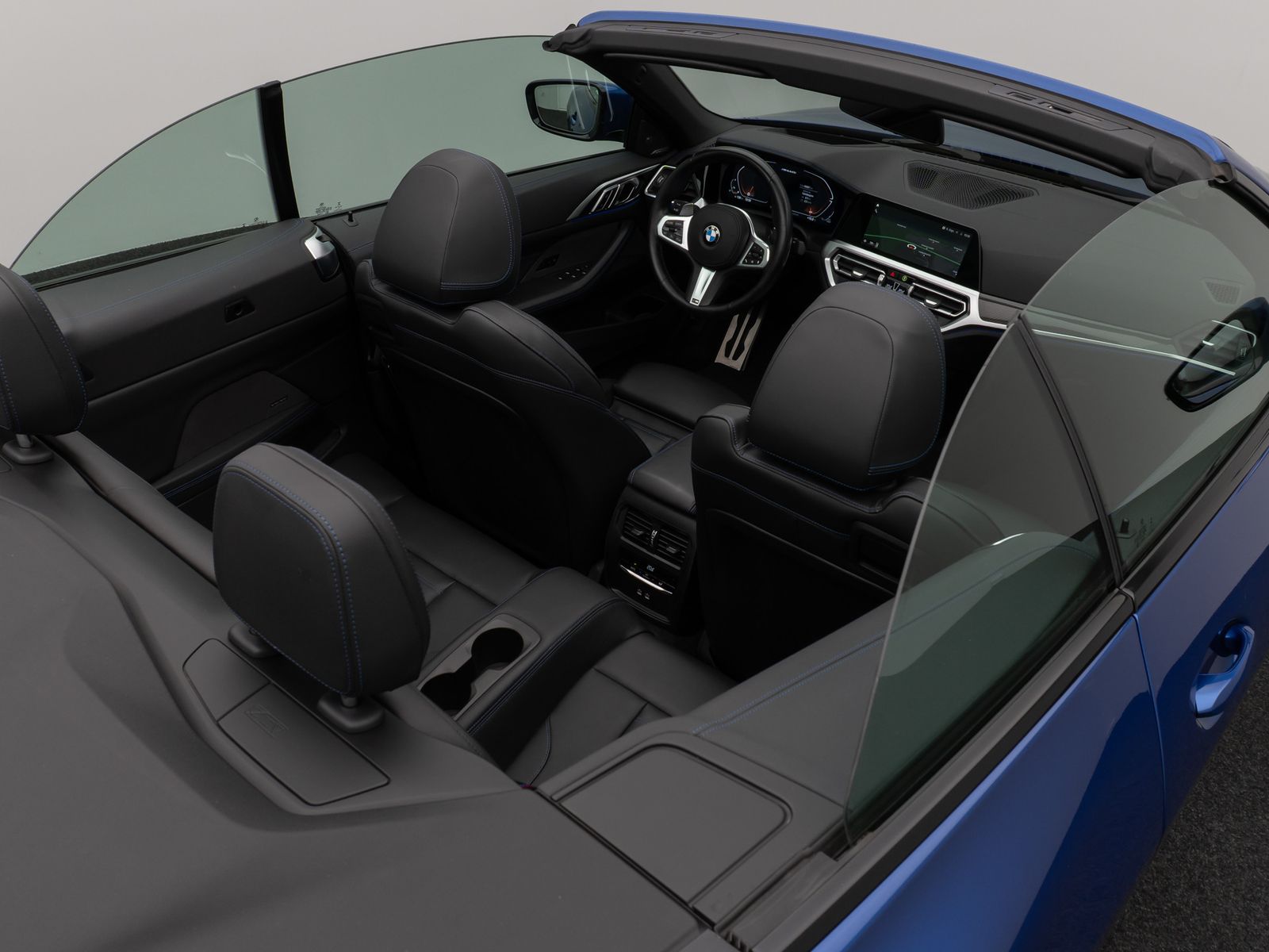 Fahrzeugabbildung BMW M440i xD Laser Kamera HUD DAB H/K Komfort 19Zoll