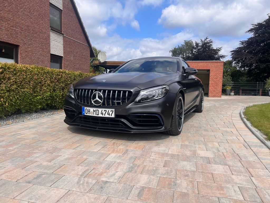 Mercedes-Benz C 63 AMG