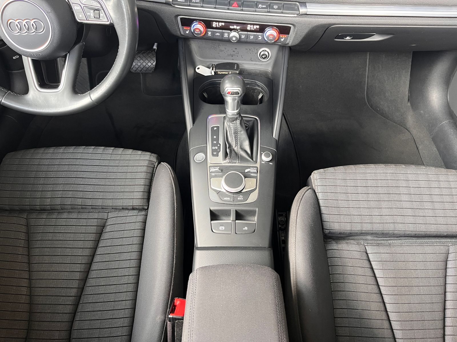 Fahrzeugabbildung Audi A3 Cabriolet Sport 35 TFSI S tronic AHK NAVI LED