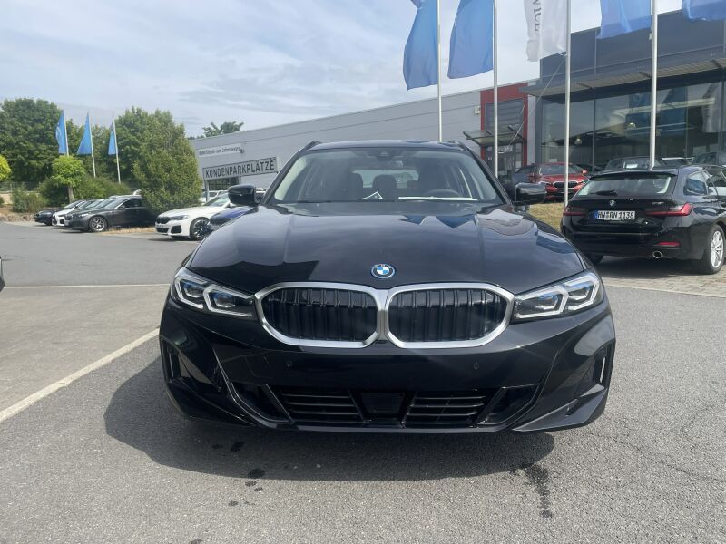 BMW 330e