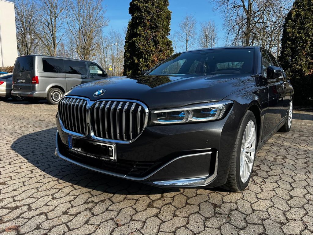 BMW 730