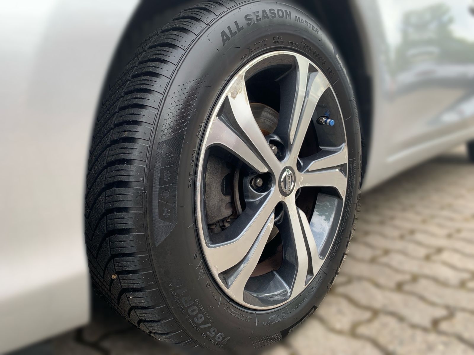 Fahrzeugabbildung Nissan Pulsar 1.2 DIG-T Acenta Navi Sitzheizung Kamera