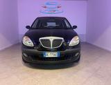 Lancia LANCIA Ypsilon 1.2 16V Platino - Lancia Ypsilon Platino mit Benzin-Antrieb