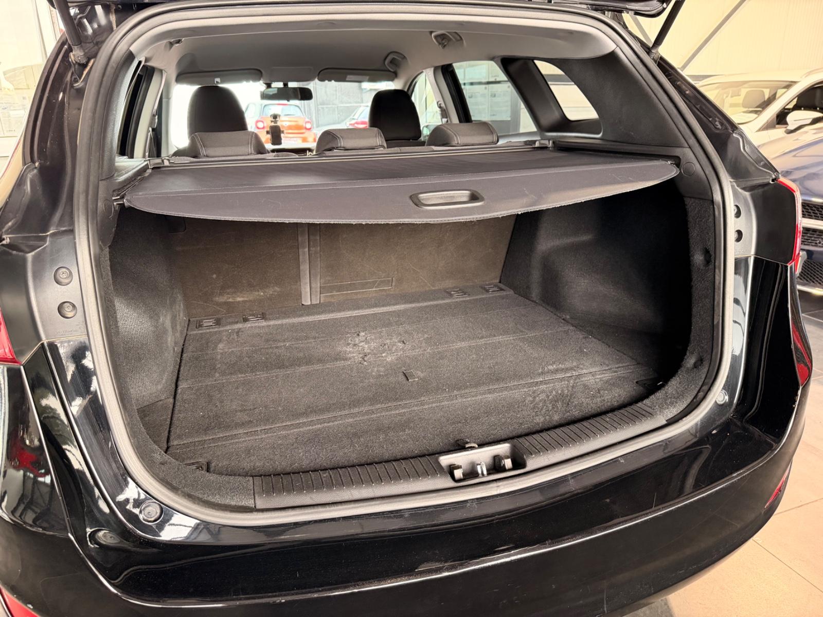 Hyundai i30 2013 — photo 14