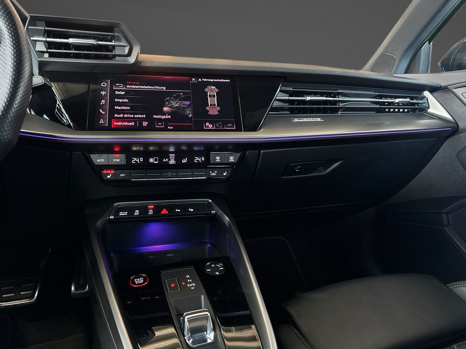 Fahrzeugabbildung Audi RS3 Lim. 2.5 TFSI quattro *Pano*Vollleder*ACC*
