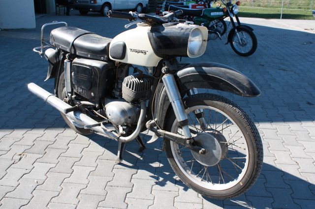 Mz Trophy ES150 - Restaurationsobjekt