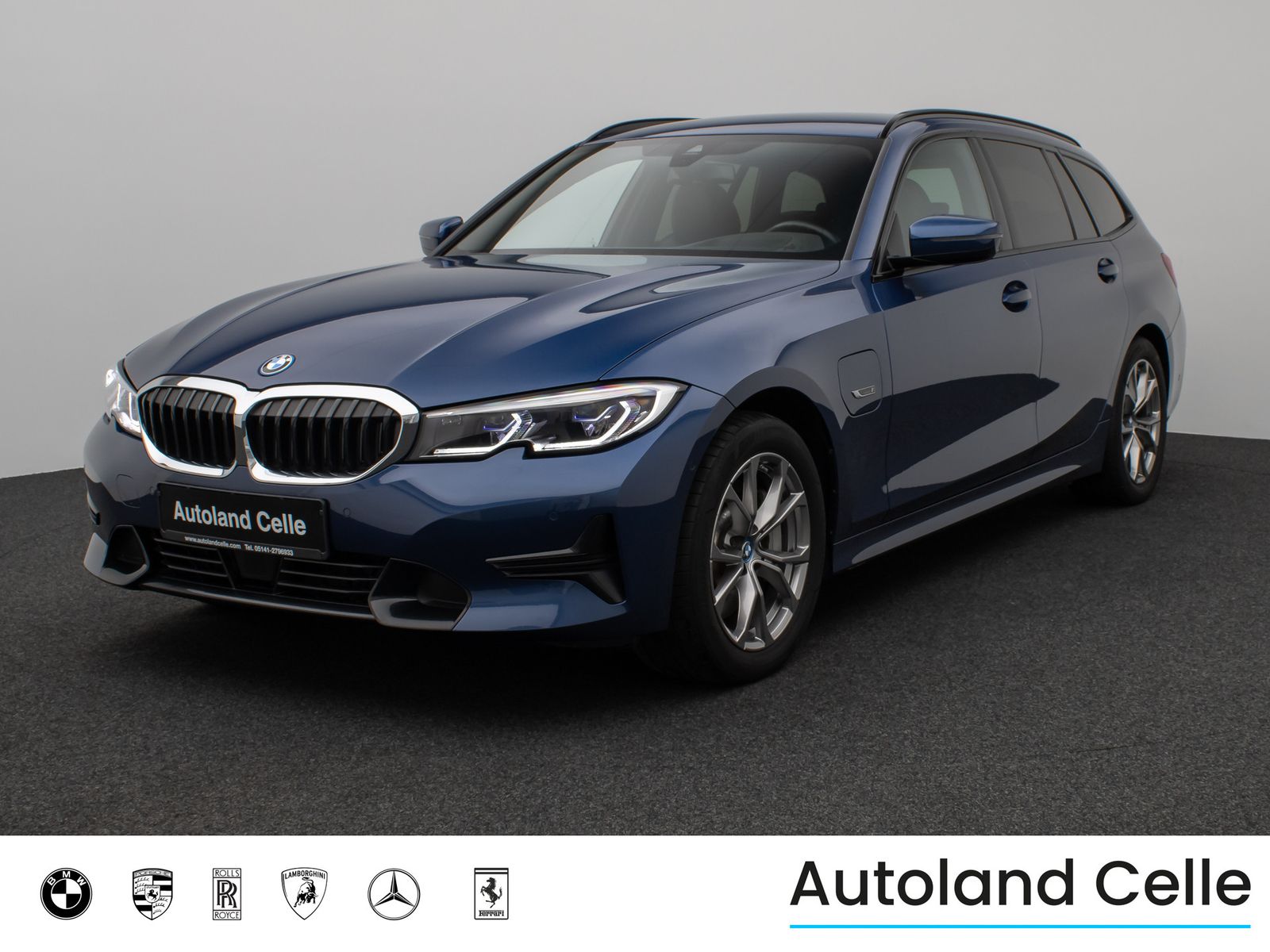 Fahrzeugabbildung BMW 330e Sport Line Kamera Laser HUD DAB Komfort