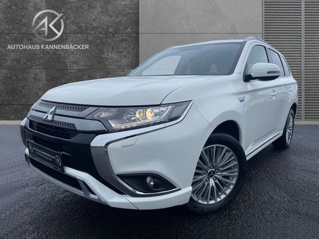 Mitsubishi Outlander PHEV Spirit 4WD*NAVI*STANDHEIZUNG*RFK*