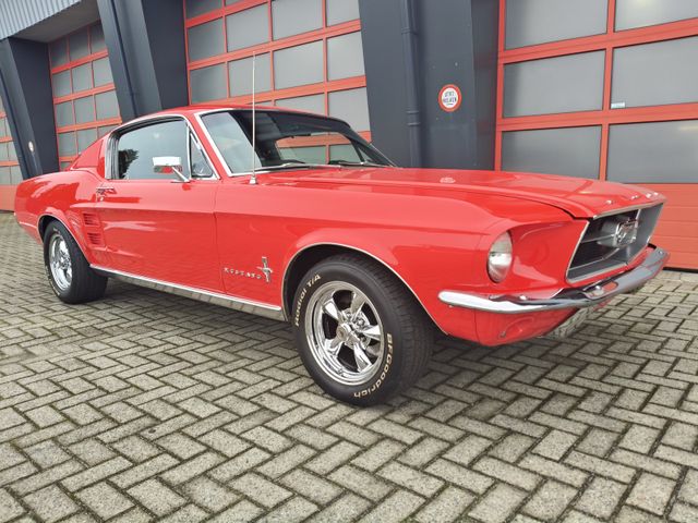 Ford MUSTANG FASTBACK C CODE