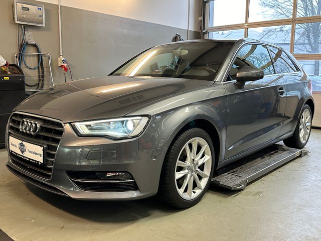 Audi A3 1.4 TFSI ambiente/S-Heft/AHK/Parkass./Xenon