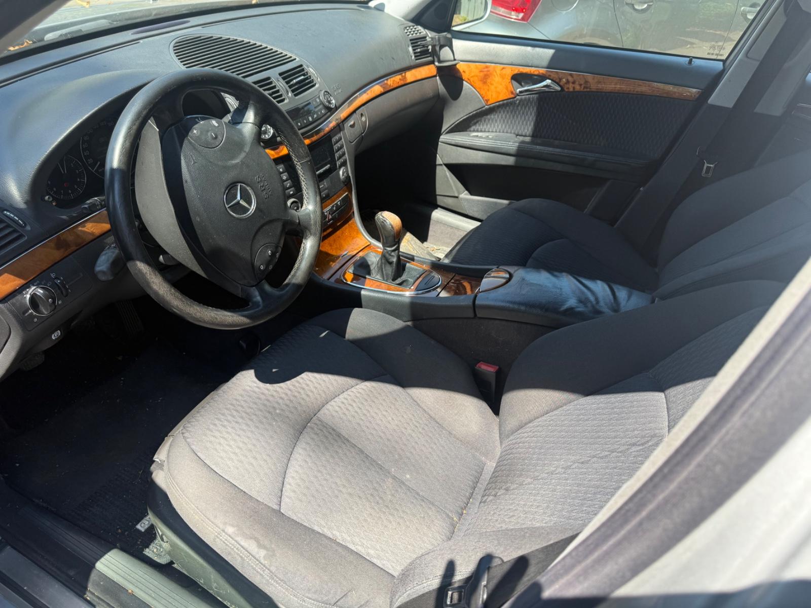 Mercedes-Benz E 220 CDI ELEGANCE-TEL-01704684029--