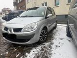 Renault scenic - Renault Scenic aus 2006 mit Diesel-Antrieb