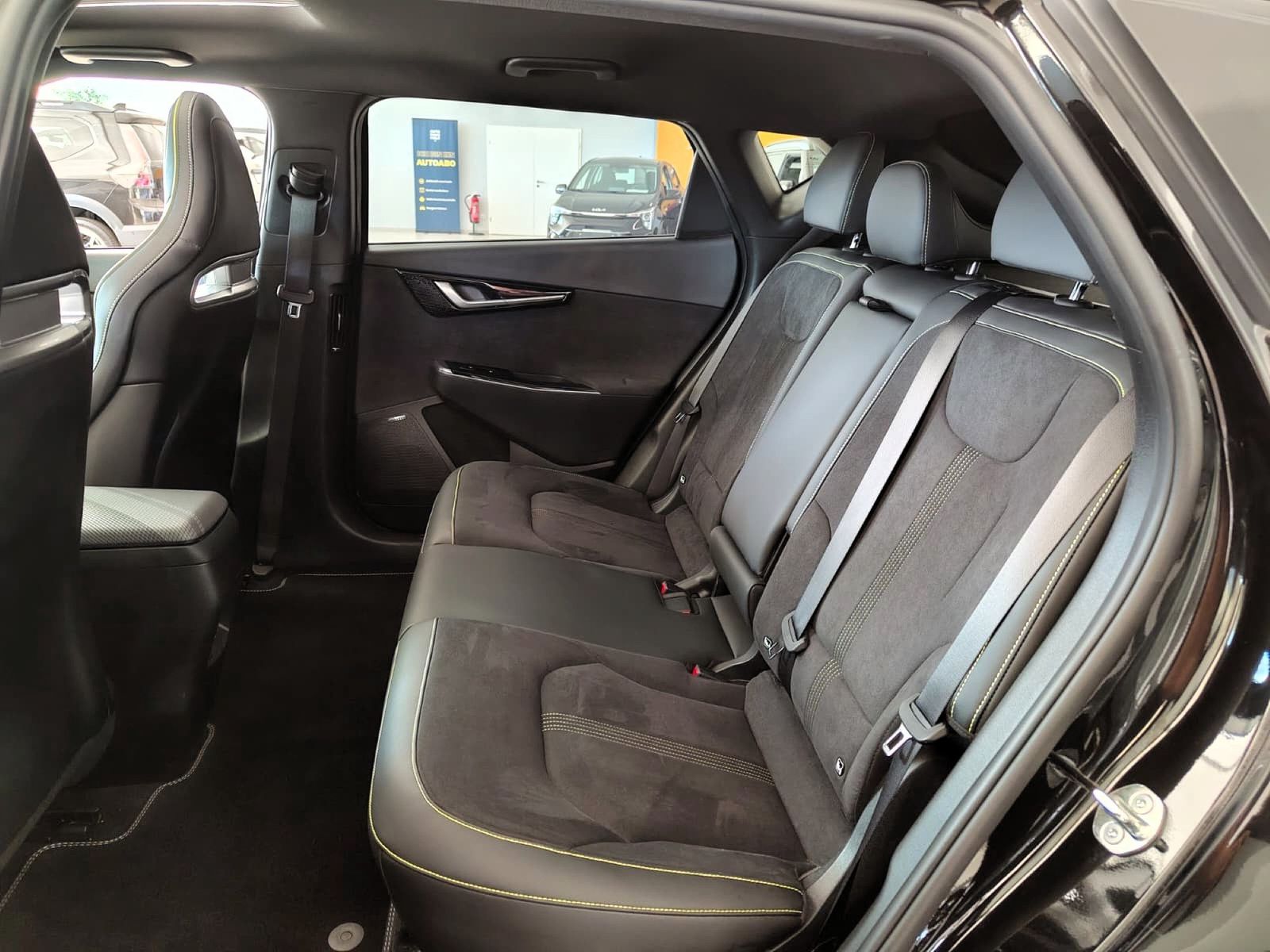KIA EV6 GT 77,4-kWh AWD Glasdach HUD Navi LED – Bild 10
