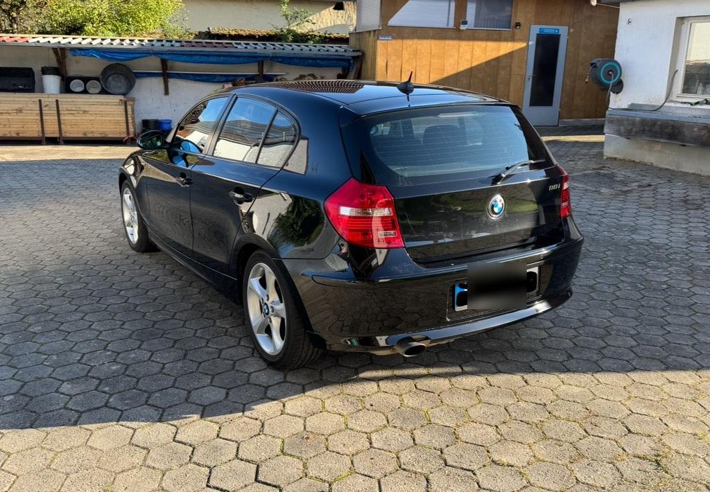 BMW 118