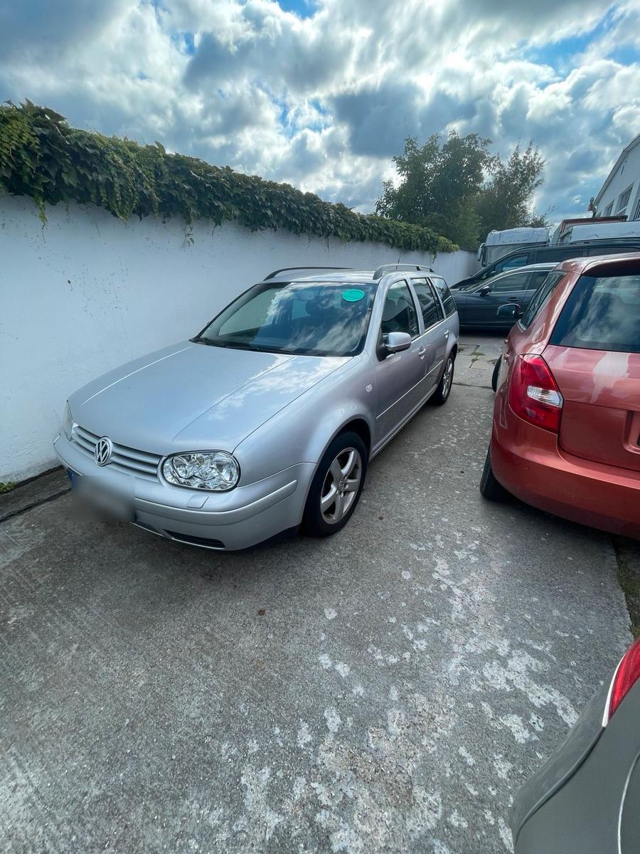 Volkswagen Golf, 2005