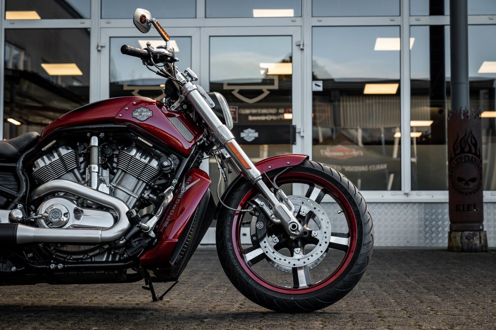 Fahrzeugabbildung Harley-Davidson VRSCF V-ROD MUSCLE - Jekill  - 260er METZELER