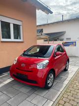 Toyota IQ + 1,0-l-VVT-i + - Toyota IQ aus 2011