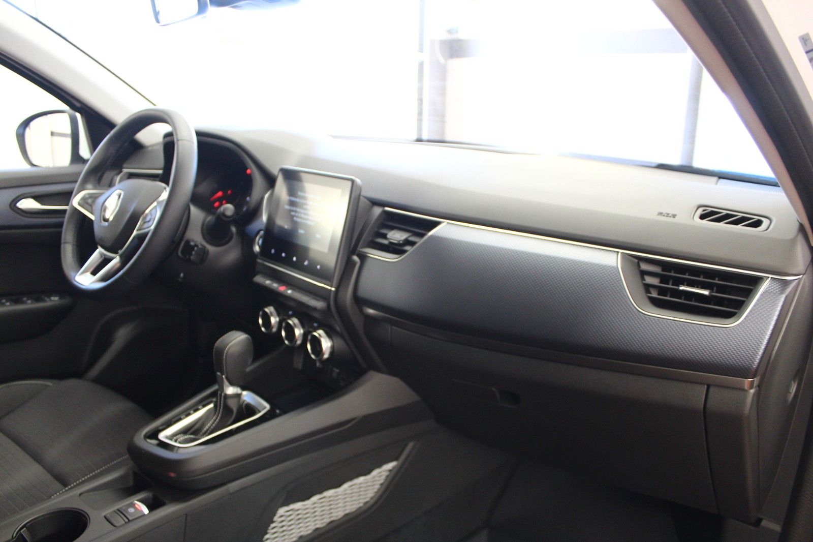 Fahrzeugabbildung Renault Arkana TCe 140 EDC ZEN *Easy-Link*Kamera*