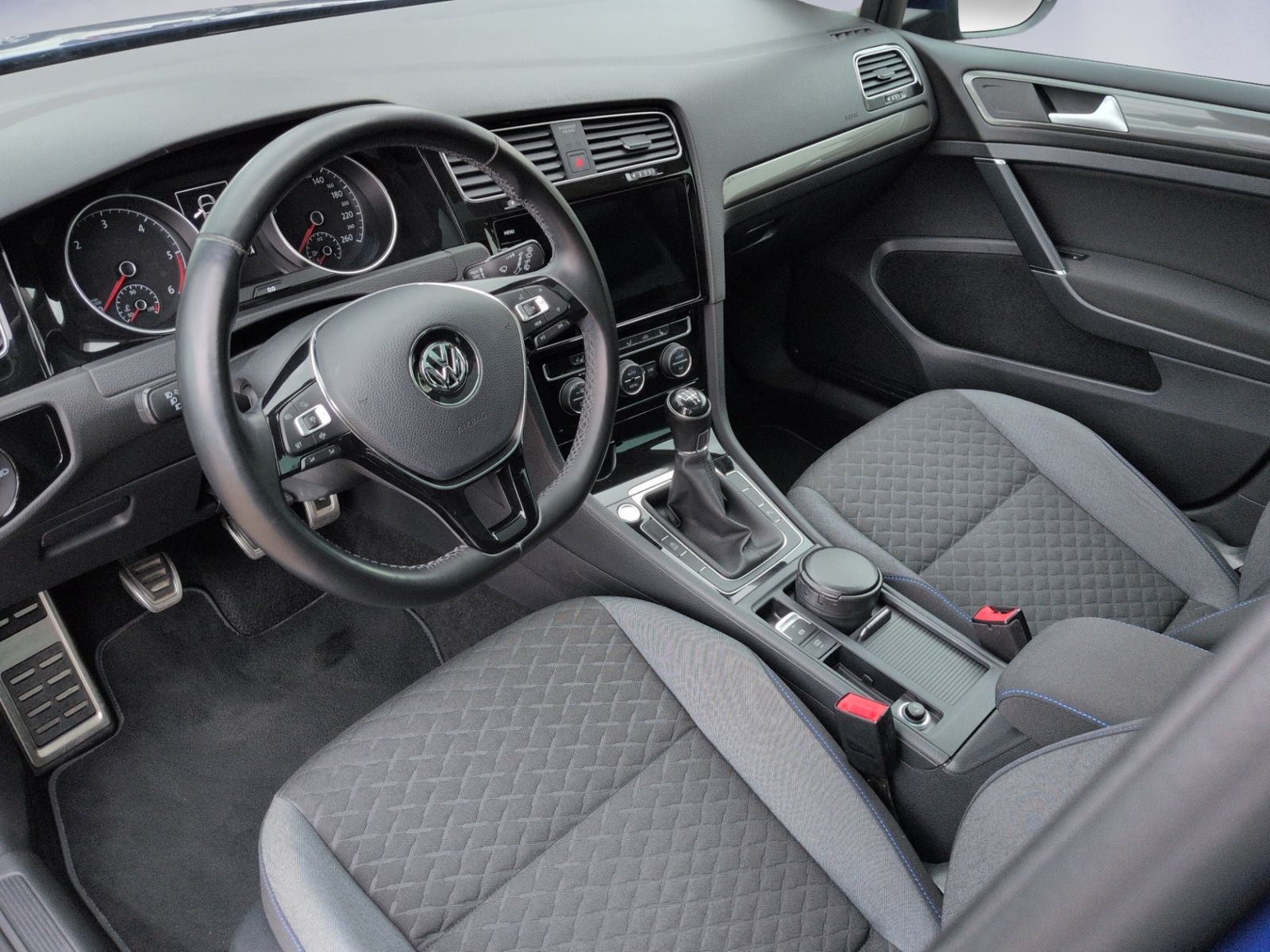 Golf VII Variant 1.6 TDI Join STHZ+PANO+KAMERA