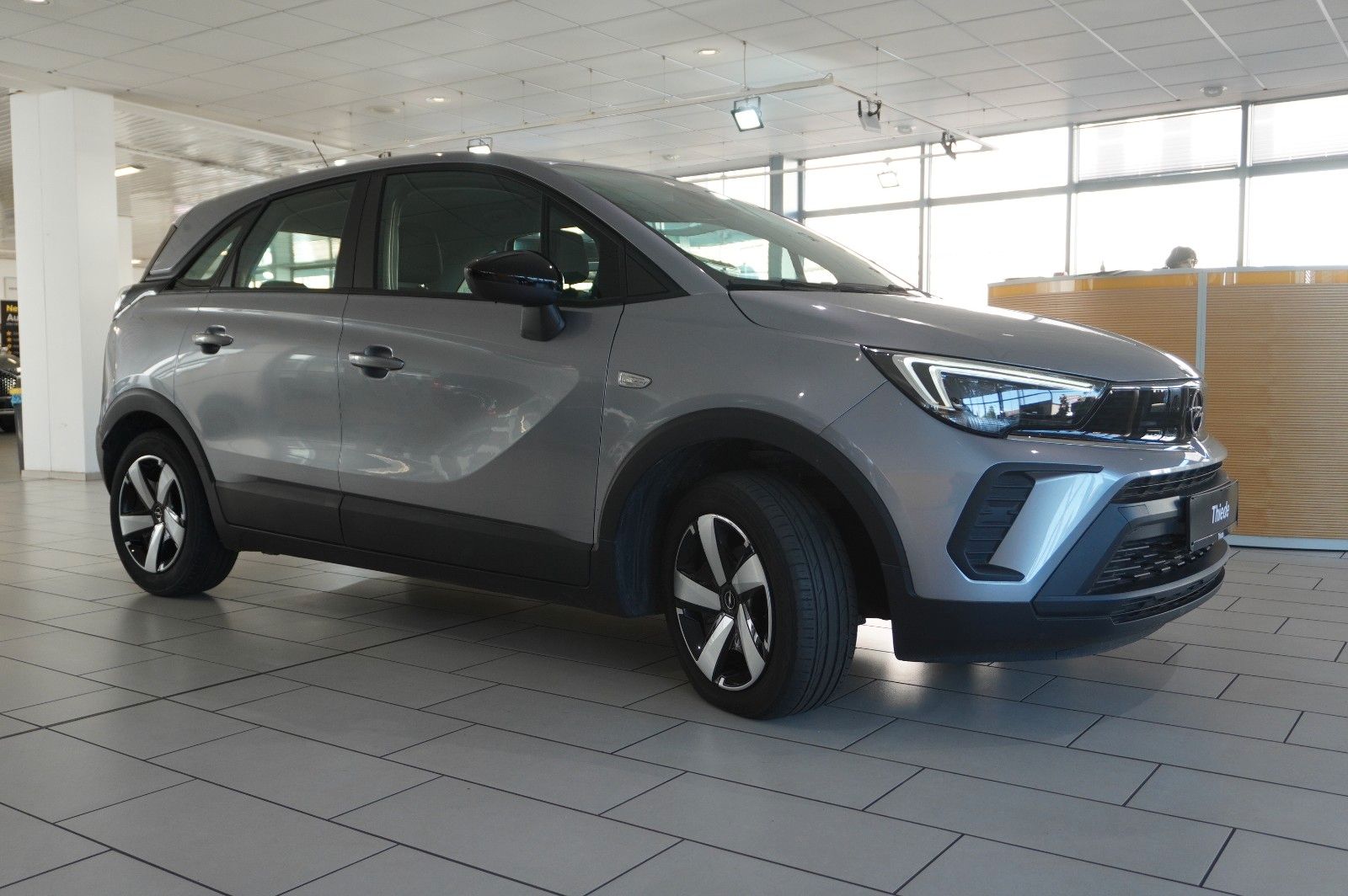 Fahrzeugabbildung Opel Crossland (X) 1.2 EDITION NAVI/LED/KAMERA/DAB+
