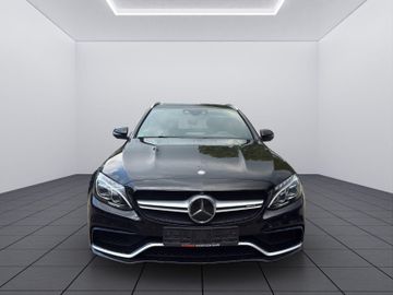 Mercedes C 63 AMG - 9