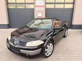 Renault Megane II Coupe / Cabrio Dynamique - Renault Megane aus 2007 mit Diesel-Antrieb