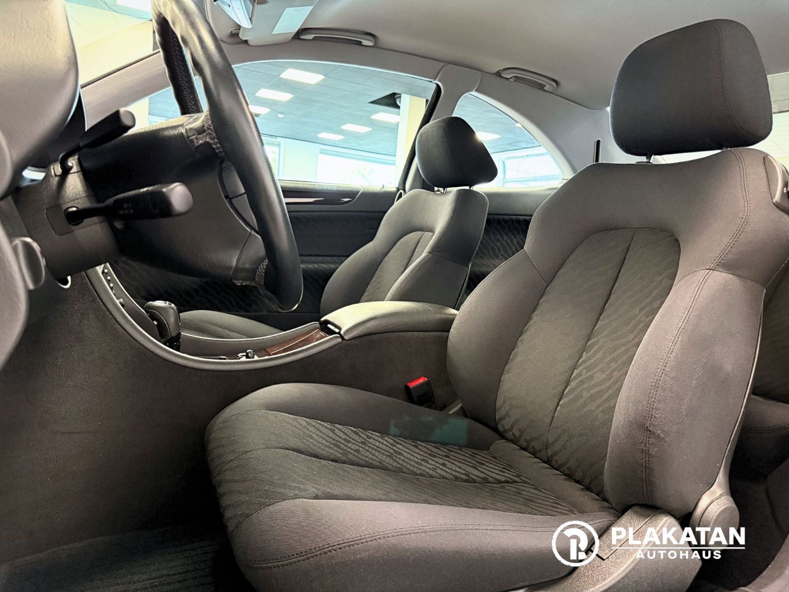Fahrzeugabbildung Mercedes-Benz CLK 200 Kompressor Automatik Tempomat Klima
