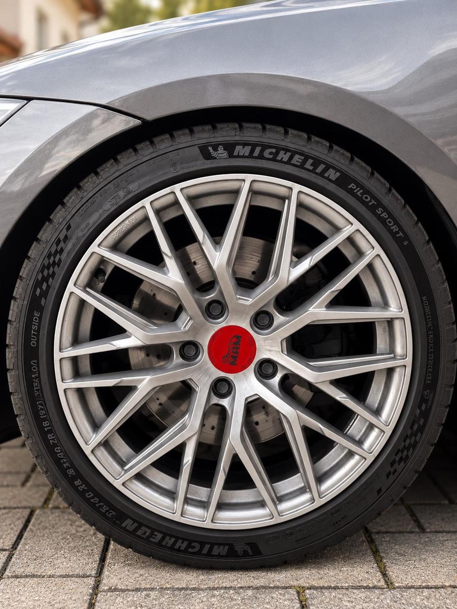 BMW 320 2010 — photo 6