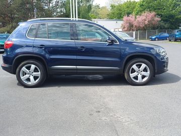 Volkswagen Tiguan - 5