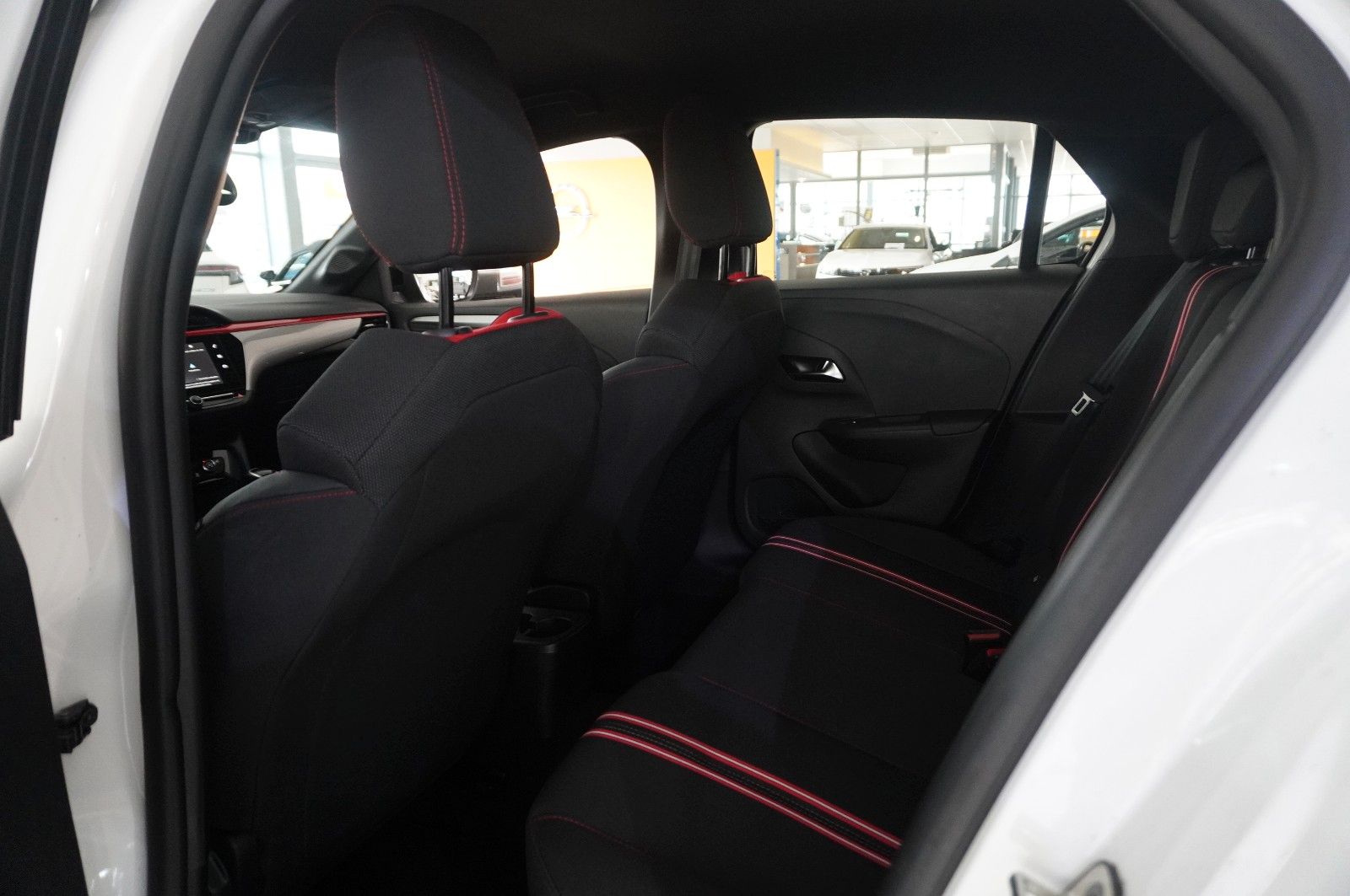 Fahrzeugabbildung Opel Corsa 1.2T GS SPORT NAVI/LED/SPORT/VIRT./SH/DAB+